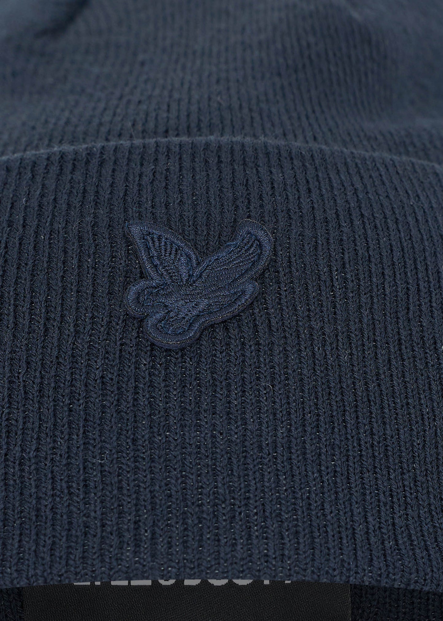 Lyle & Scott Mutsen Tonal eagle beanie - dark navy