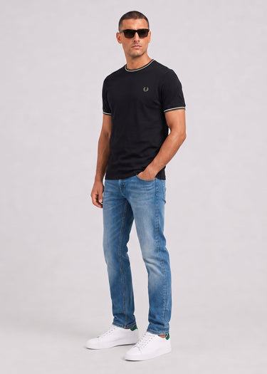 Fred Perry T-shirts Twin tipped t-shirt - black ecru laurel wreath green