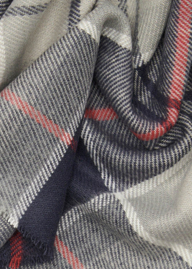 Barbour Scarves Swinton beanie & galingale scarf gift set - blue granite