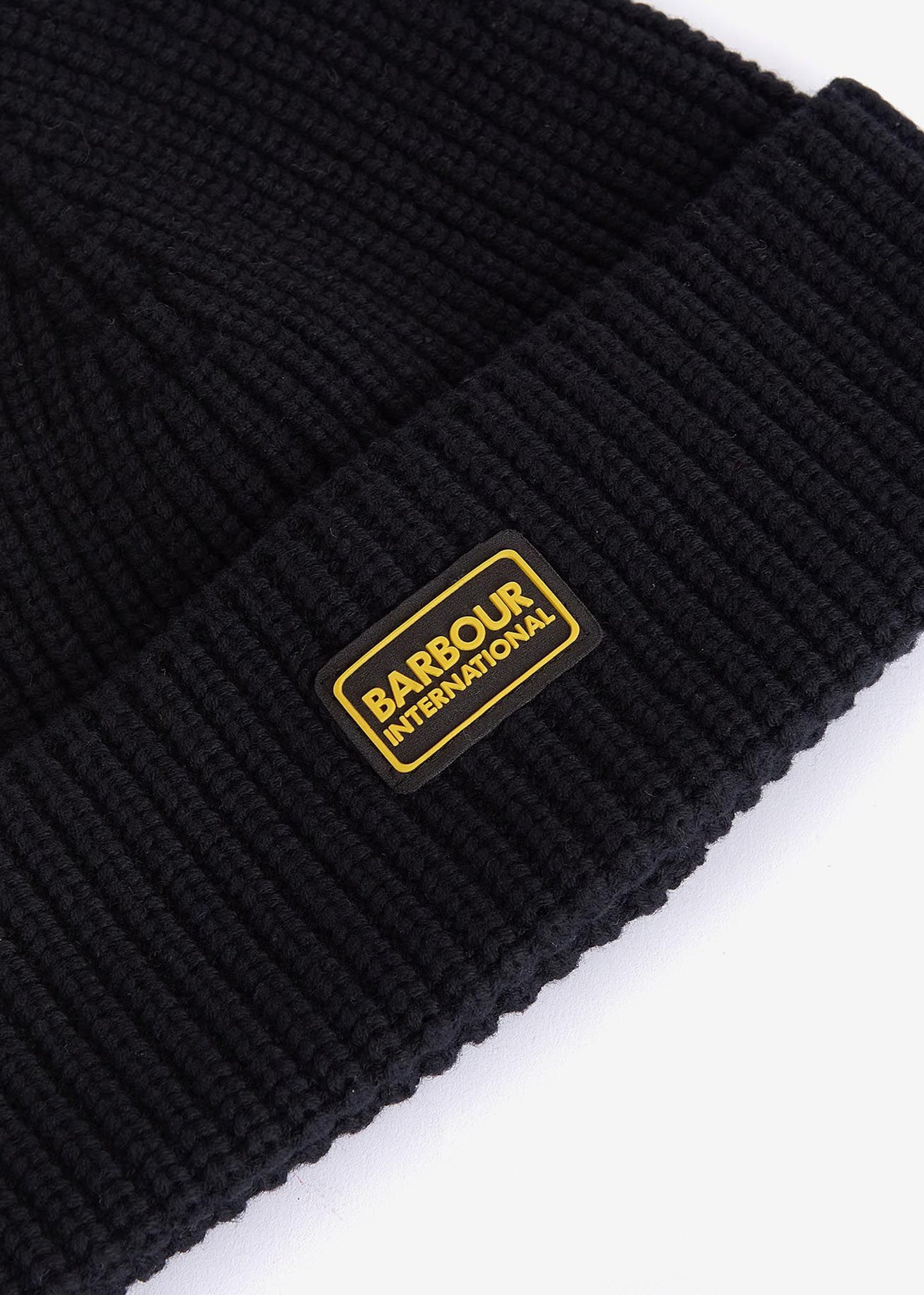 Barbour International Mutsen Sweeper legacy knit beanie - black