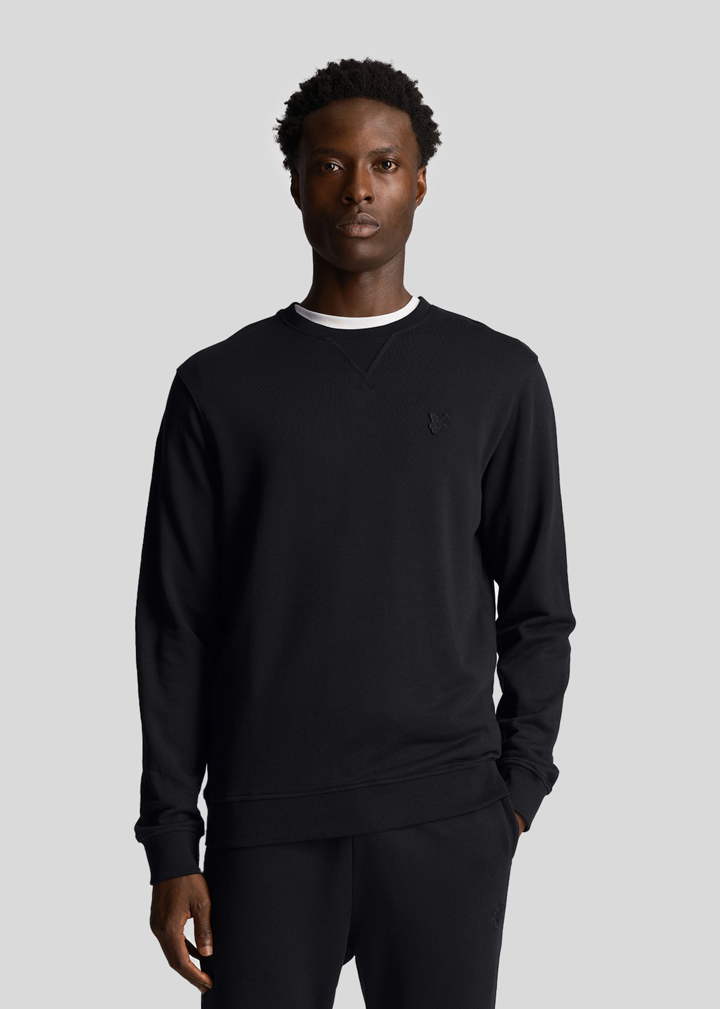 Lyle & Scott Truien Tonal eagle crew neck sweatshirt - jet black