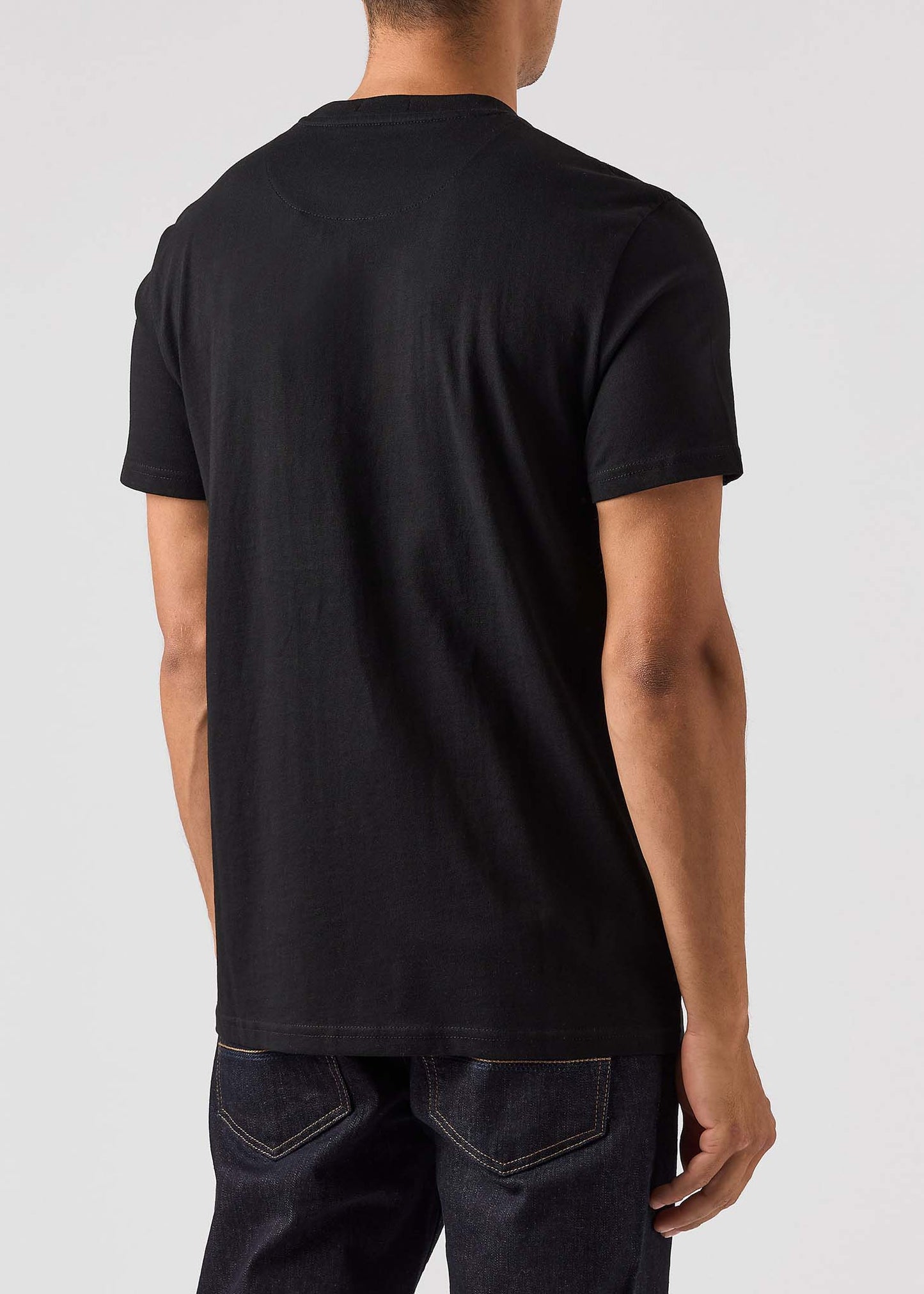 Weekend Offender T-shirts 944 - black