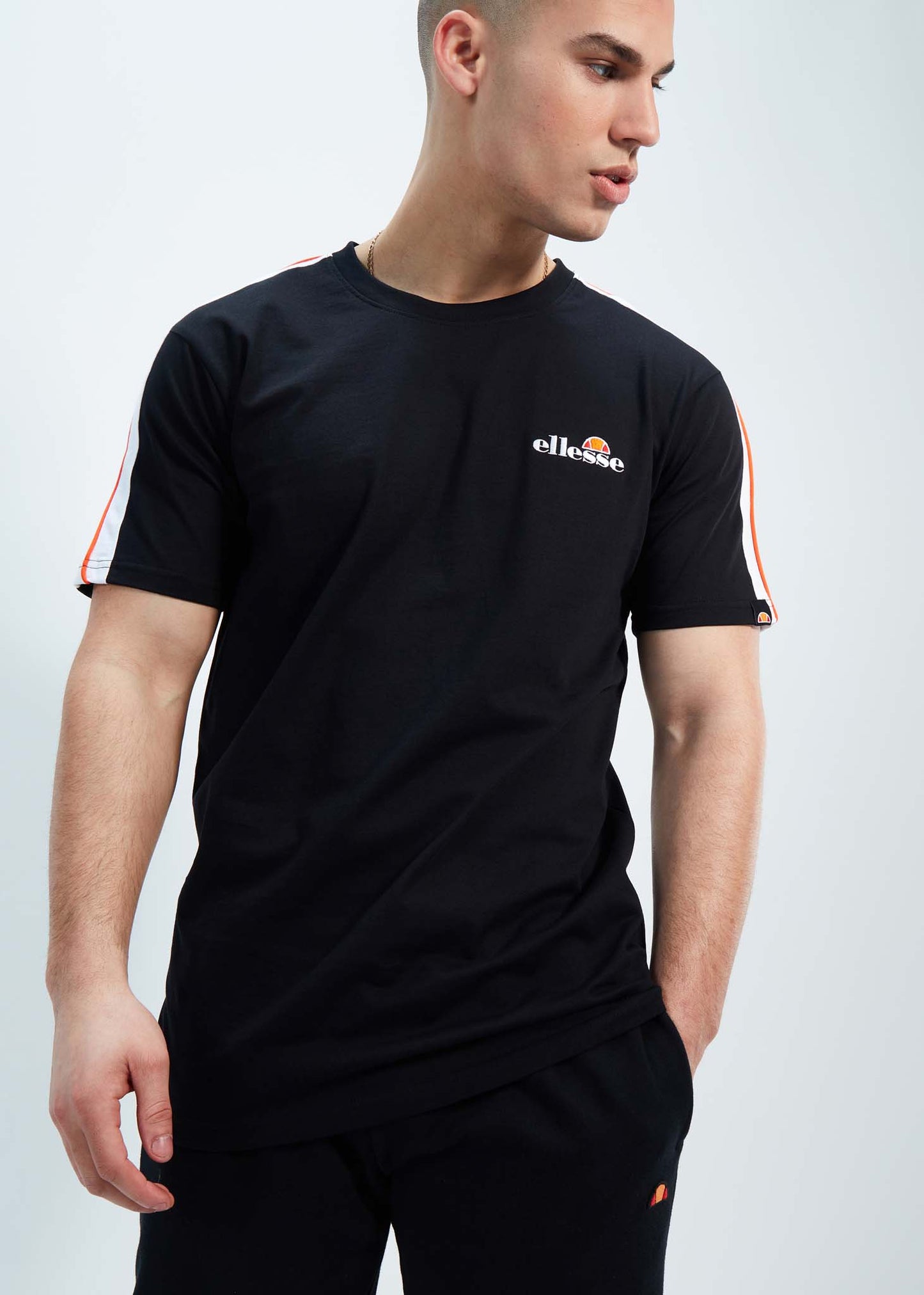 Ellesse T-shirts Crotone 2 tee - black