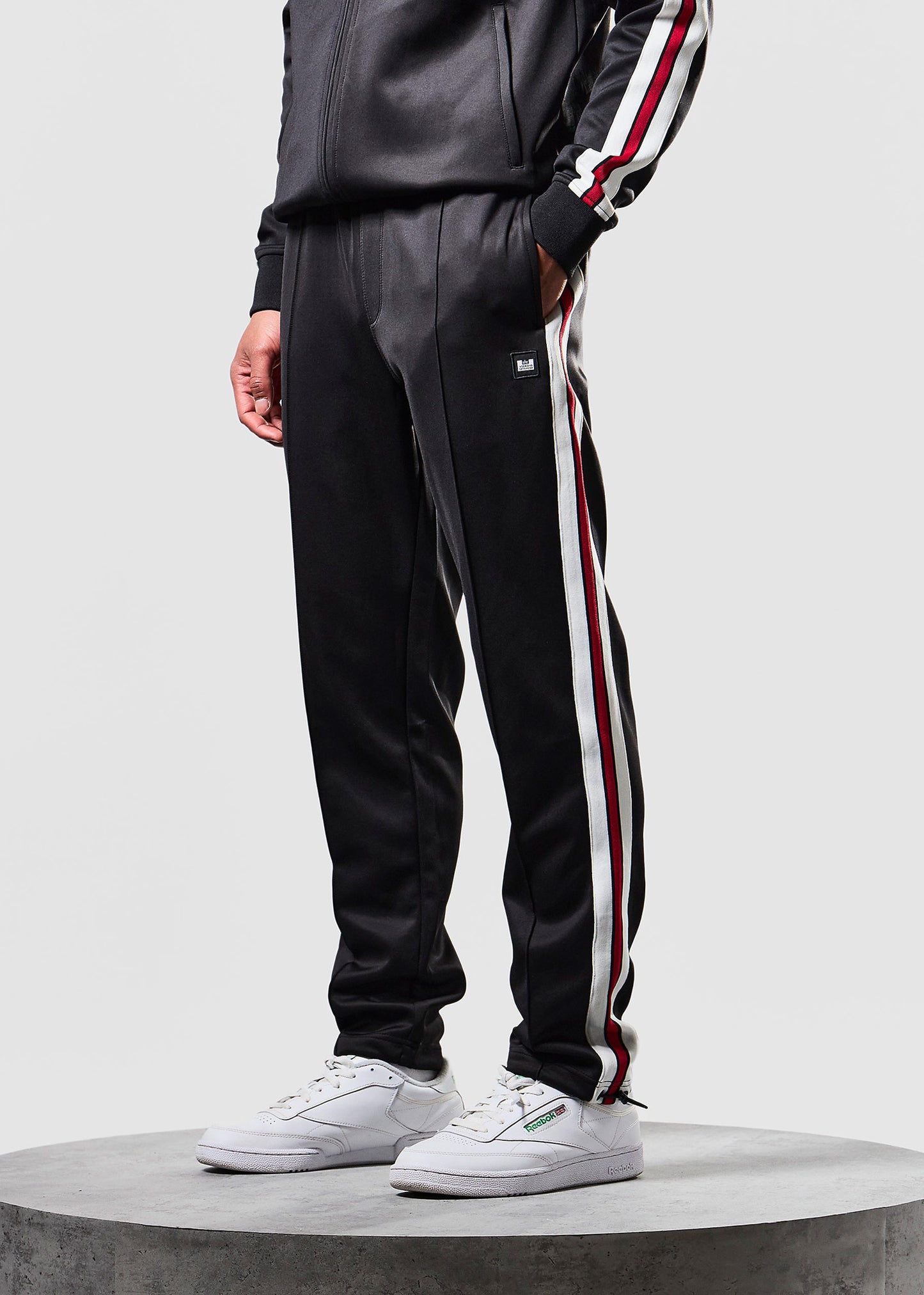 Weekend Offender Broeken Djoko - black