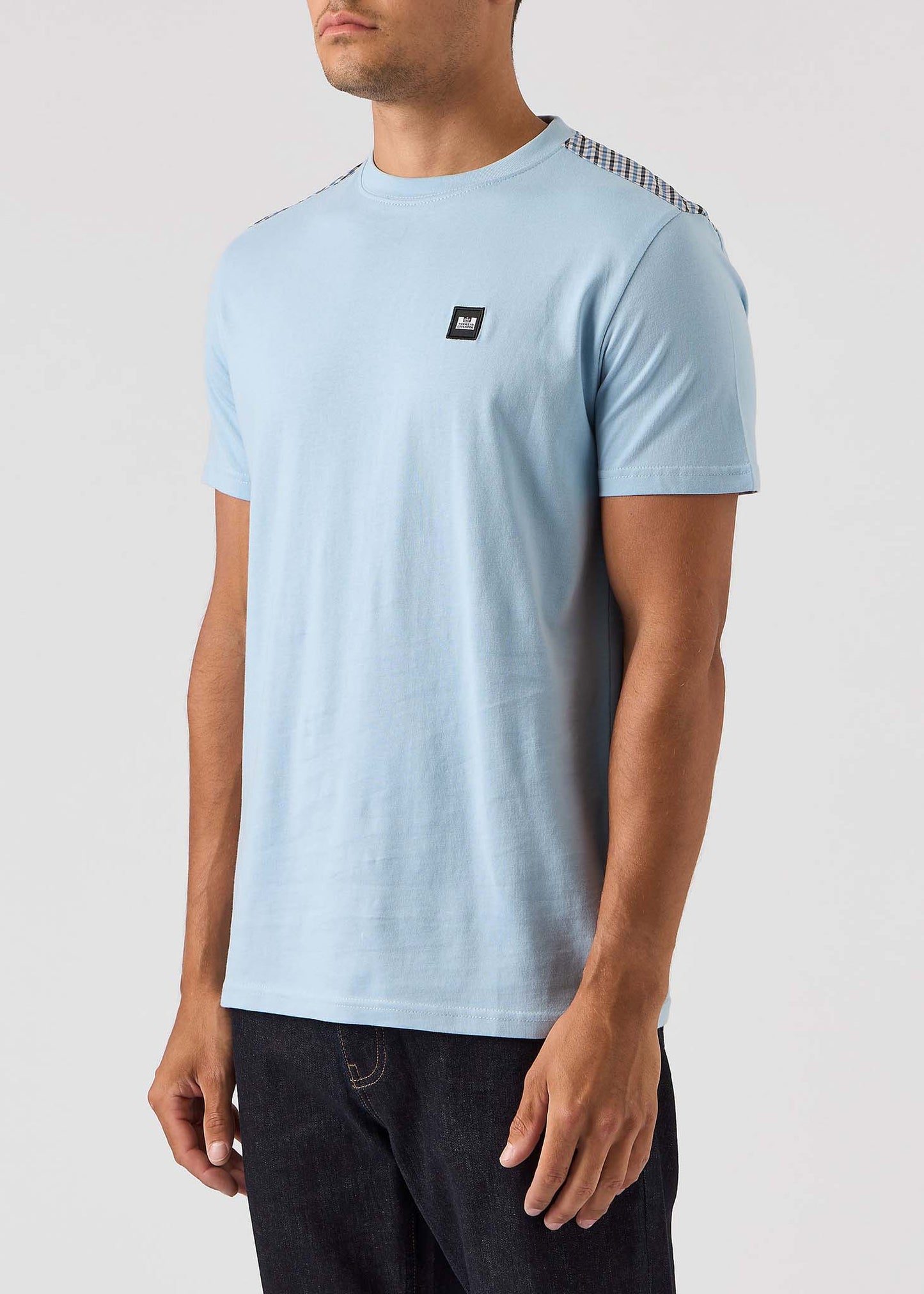 Weekend Offender T-shirts Diaz - winter sky blue house check