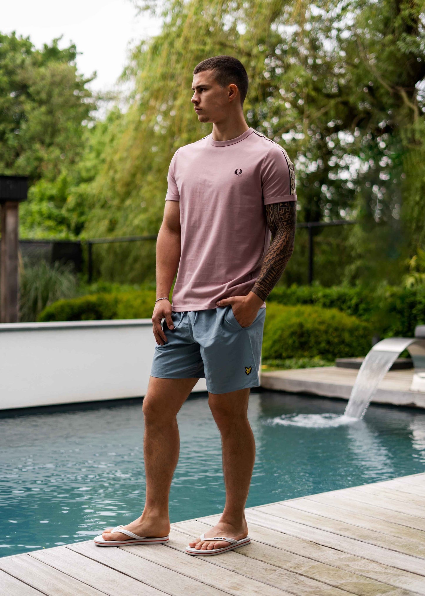 Fred Perry T-shirts Contrast tape ringer t-shirt - dusty rs pink black