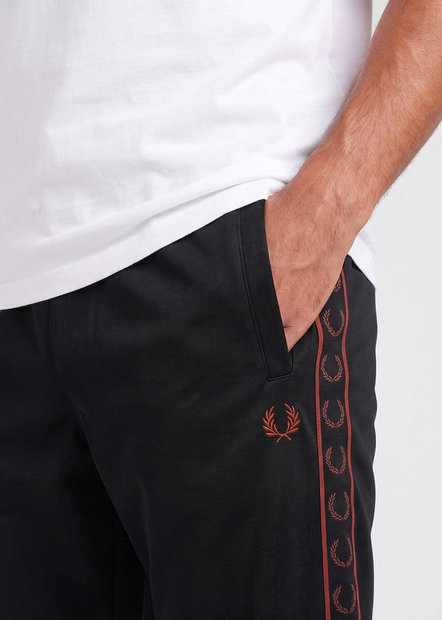 Fred Perry Broeken Contrast tape track pant - black