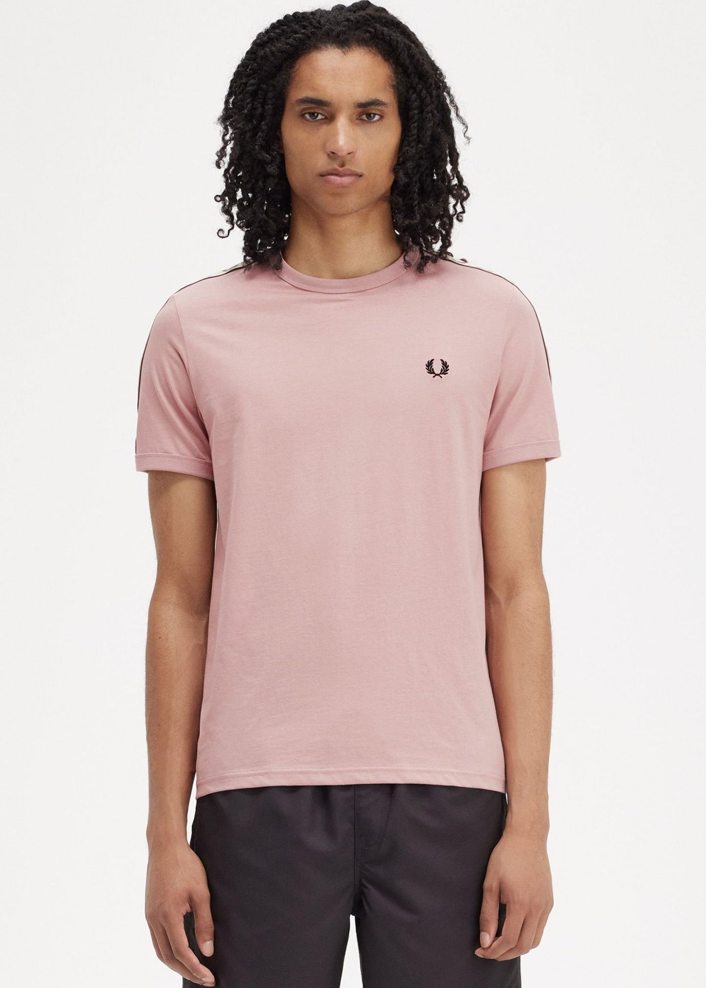Fred Perry T-shirts Contrast tape ringer t-shirt - dusty rs pink black