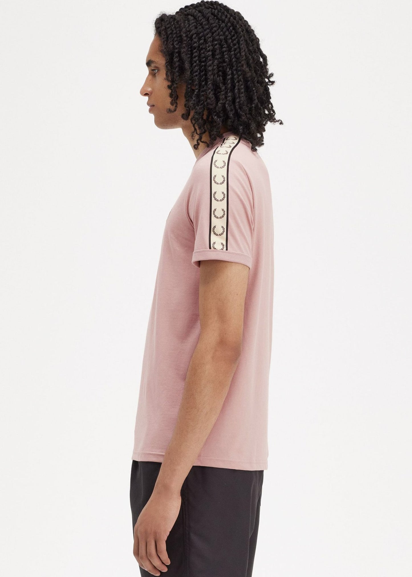 Fred Perry T-shirts Contrast tape ringer t-shirt - dusty rs pink black