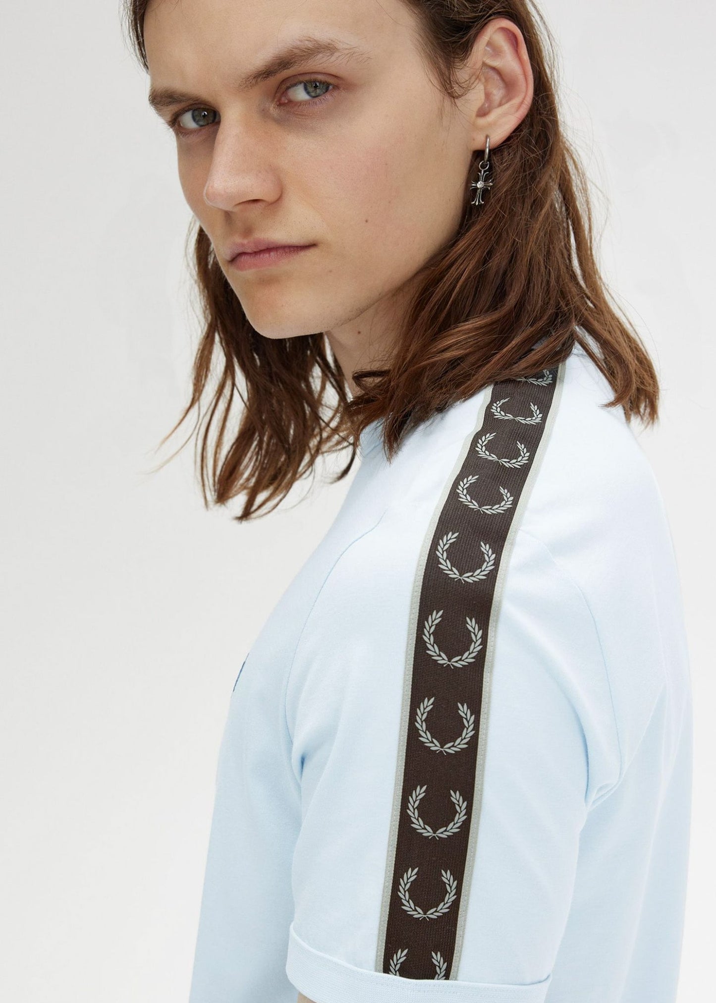 Fred Perry T-shirts Contrast tape ringer t-shirt - lightice wrmgrey
