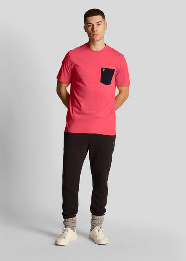 Lyle & Scott T-shirts Contrast pocket t-shirt - electric pink dark navy