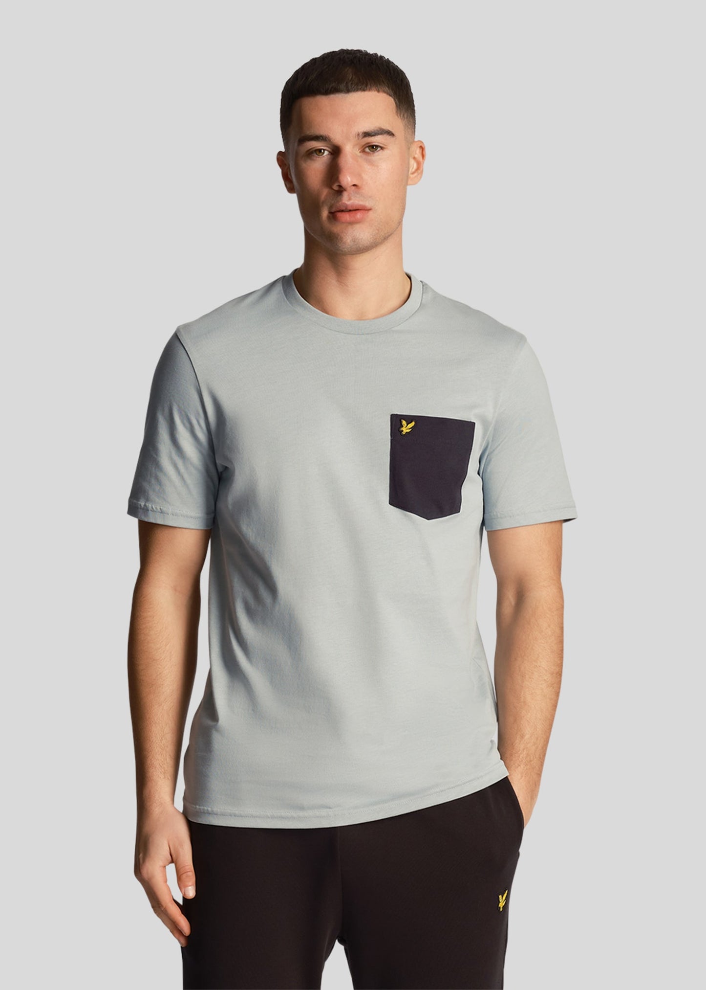 Lyle & Scott T-shirts Contrast pocket t-shirt - slate-blue-dark-navy