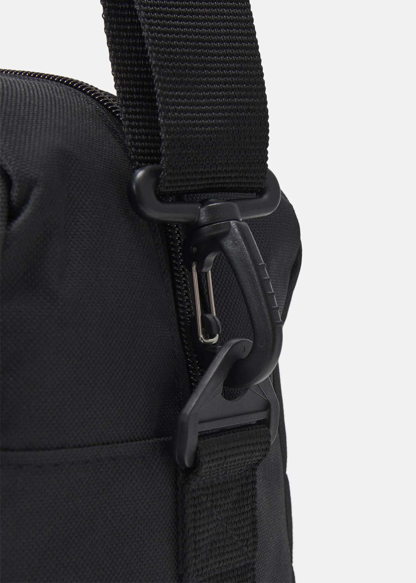 Lyle & Scott Tassen Gym Bag - Black