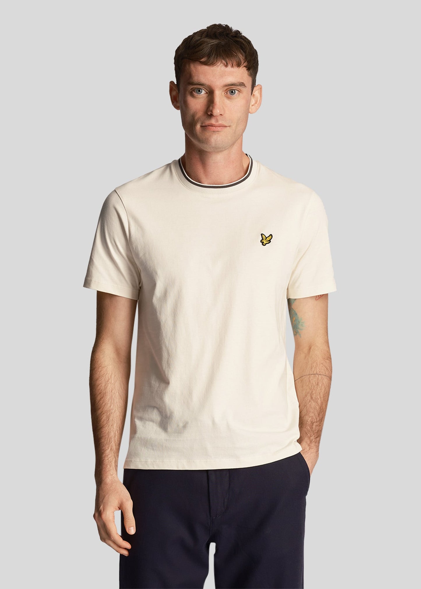 Lyle & Scott T-shirts Tipped t-shirt - chalk gunmetal