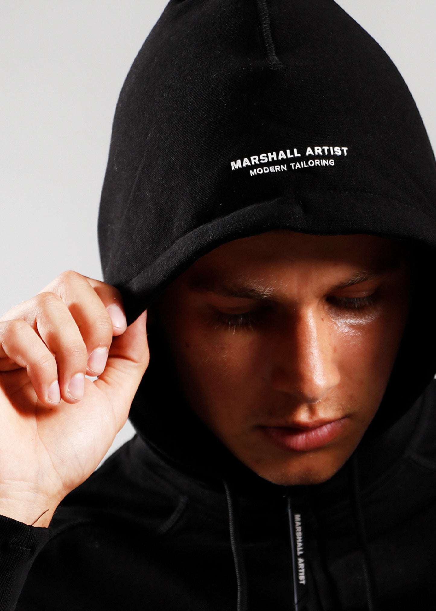 Marshall Artist Vesten Siren full zip hood - black