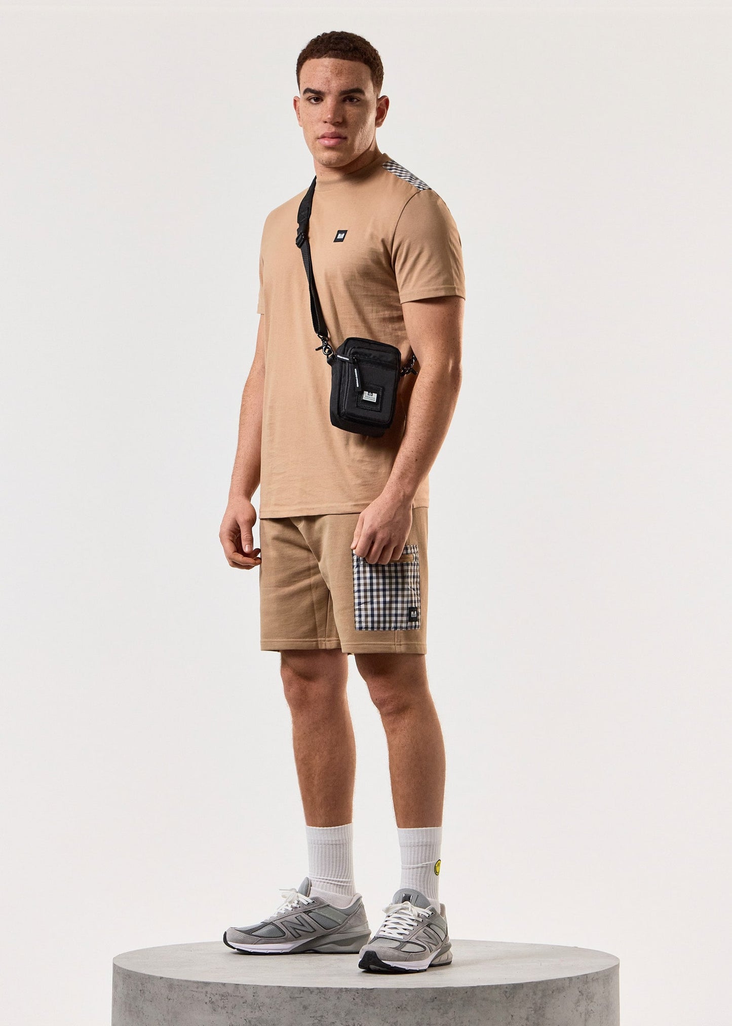 Weekend Offender T-shirts Diaz - cognac