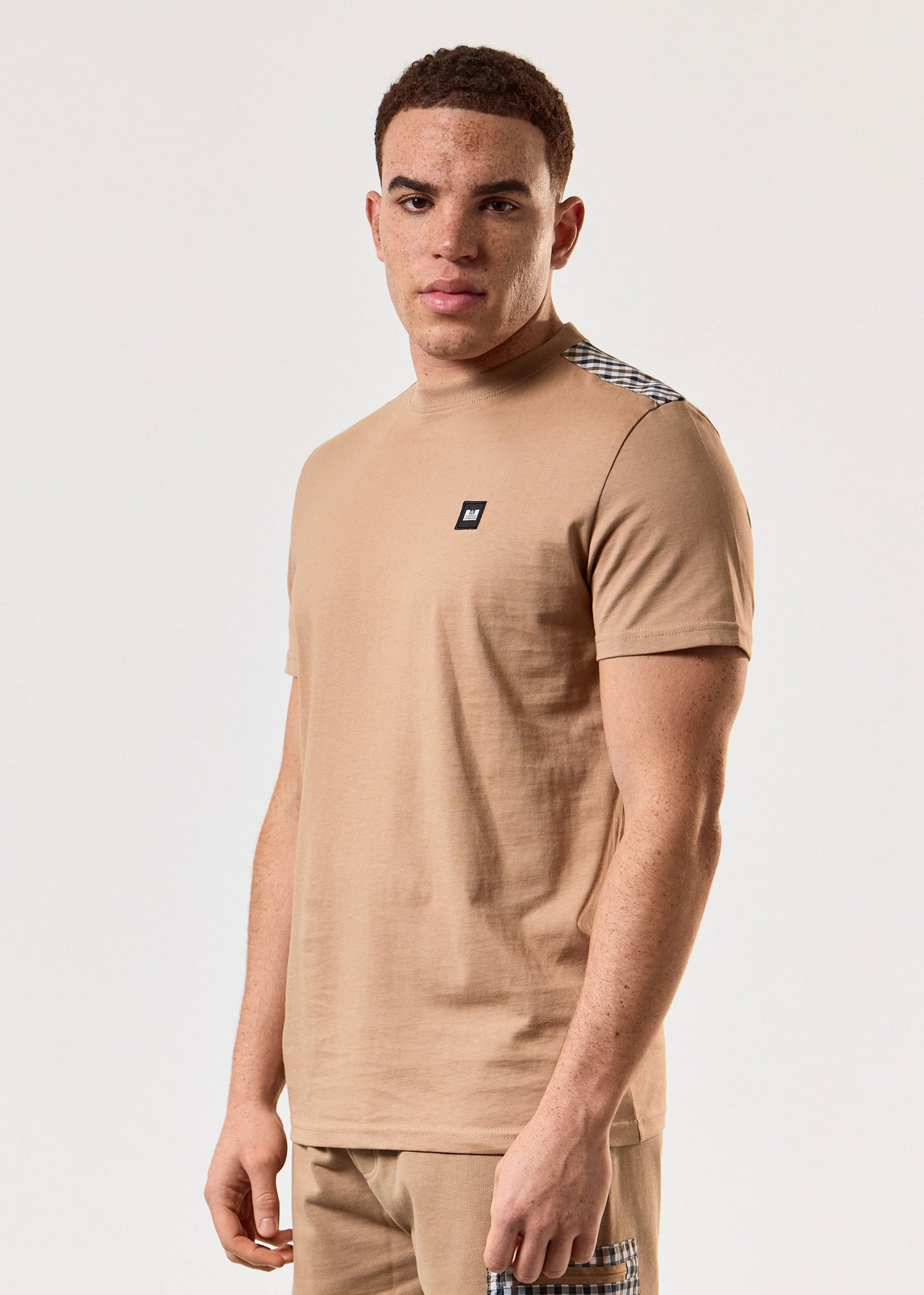 Weekend Offender T-shirts Diaz - cognac