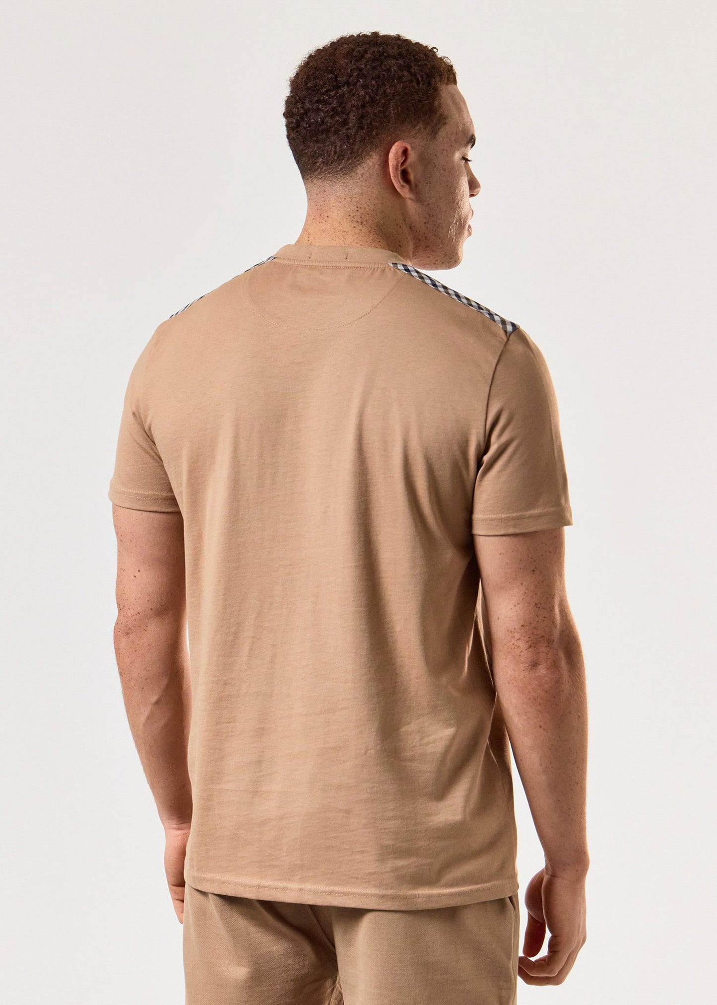 Weekend Offender T-shirts Diaz - cognac