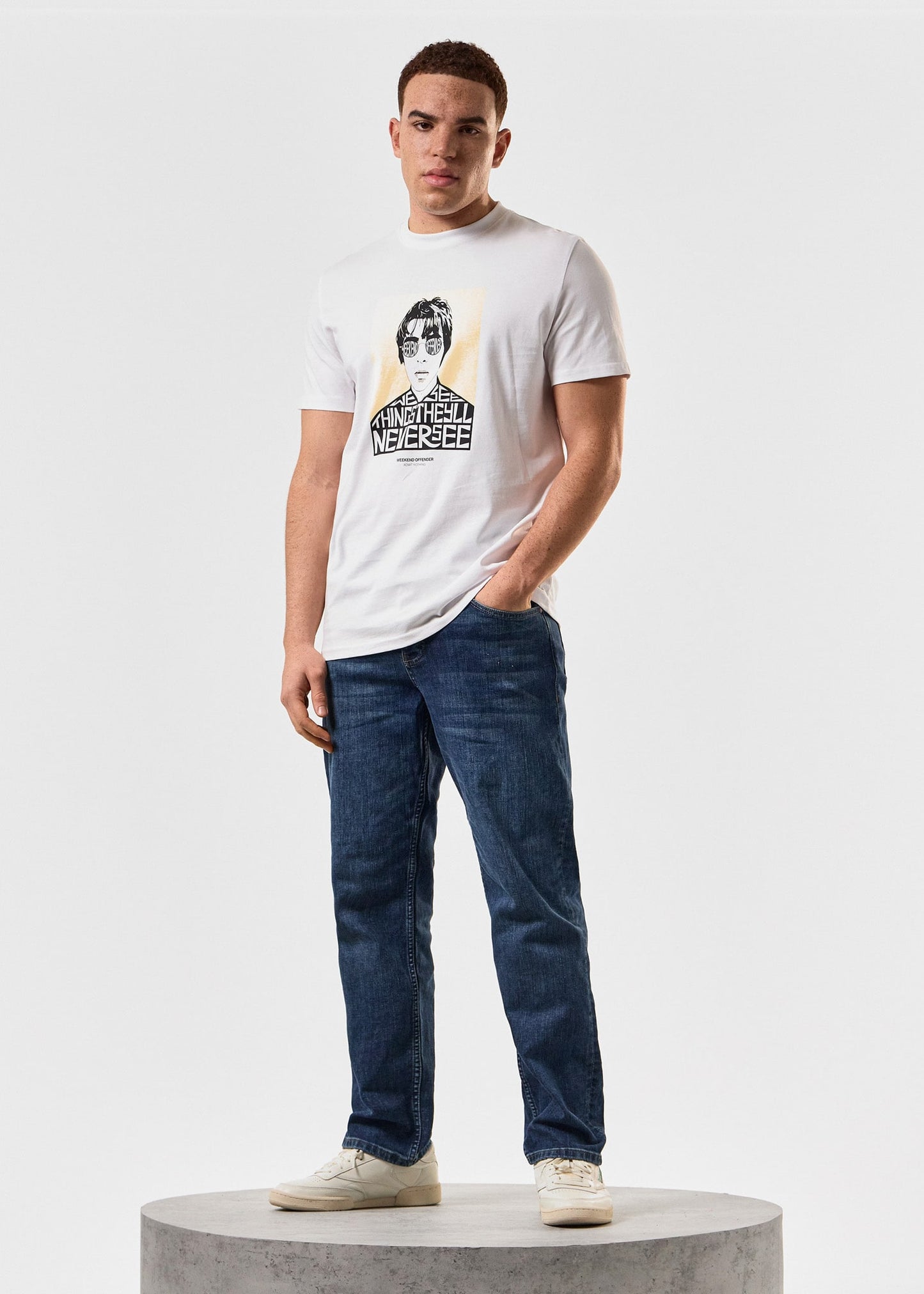 Weekend Offender T-shirts Forever - white