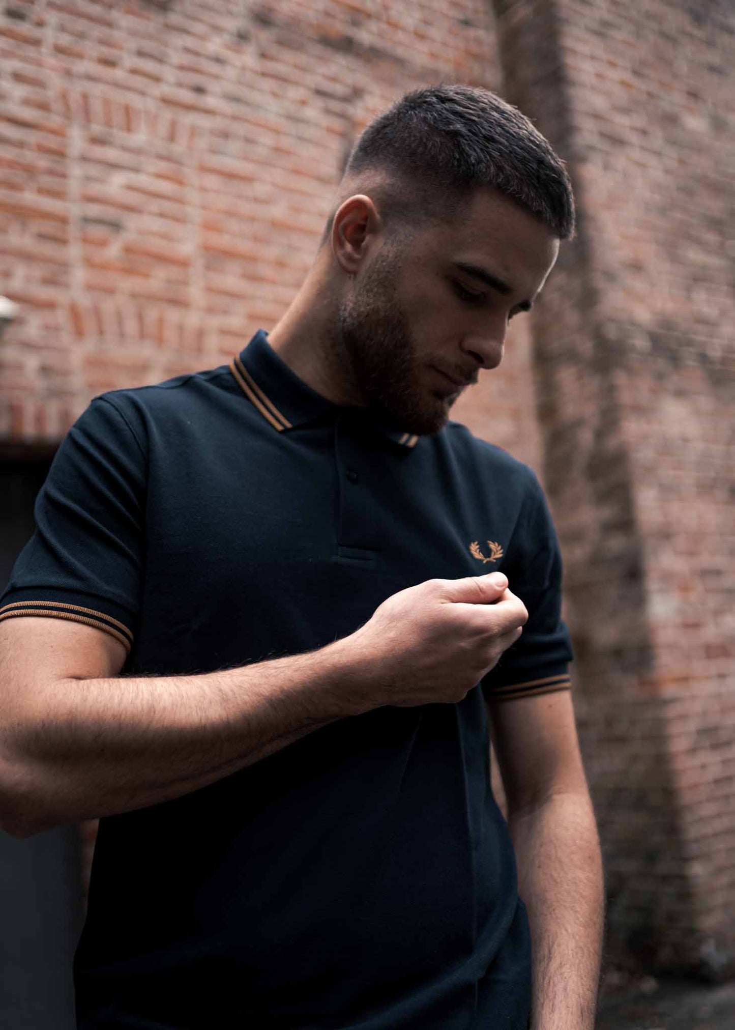 fred perry polo navy dark caramel