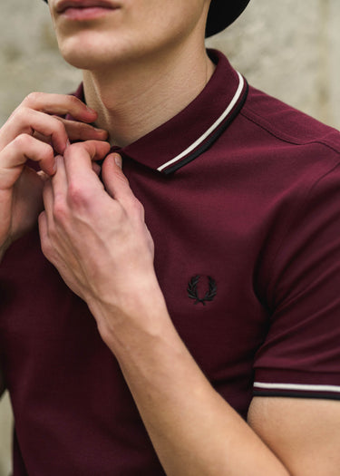 Fred Perry Polo's Twin tipped fred perry shirt - oxblood ecru black