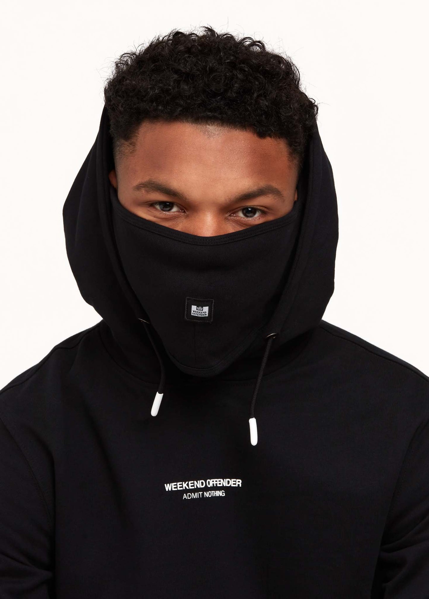 Weekend Offender Hoodies Seven mile - black