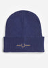 Fred Perry Mutsen  Graphic beanie - fch nvy drk crml 