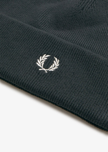 Fred Perry Mutsen  Classic beanie - night green ecru 