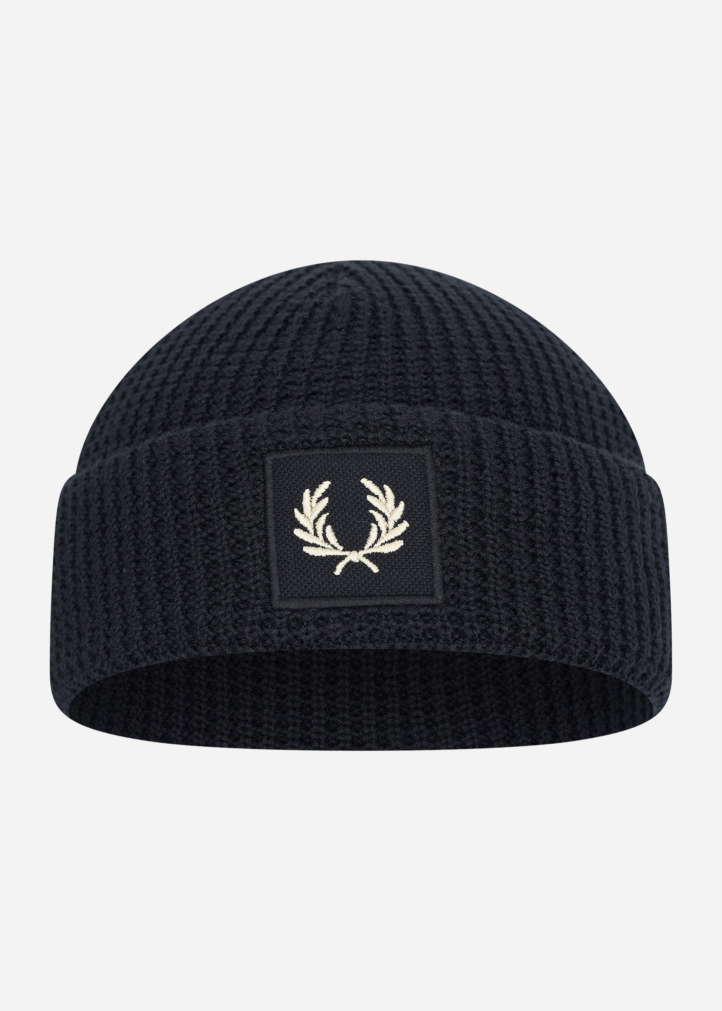 Fred Perry Mutsen  Patch brand waffle knit beanie - oatmeal dark caramel 