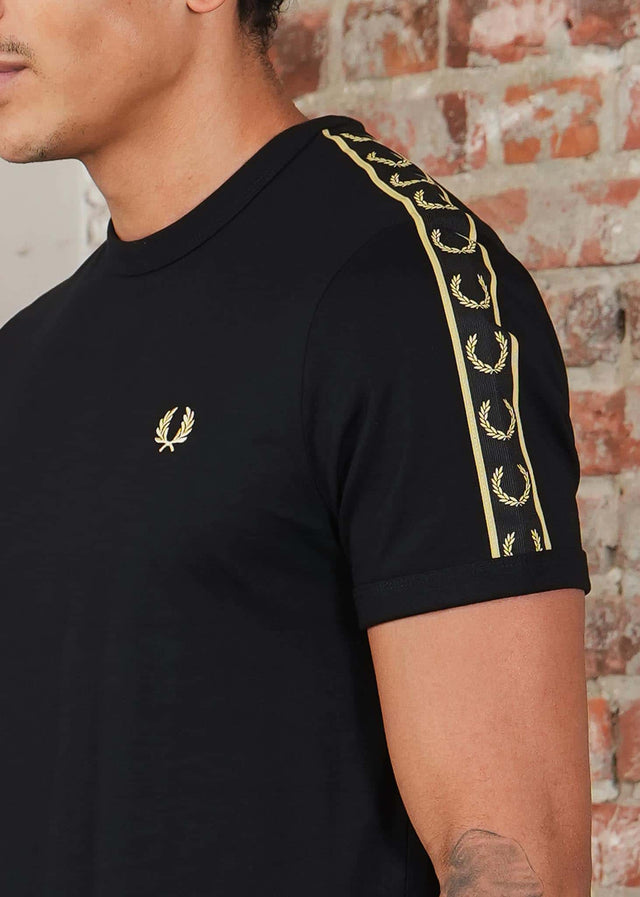 Fred Perry T-shirts Contrast tape ringer t-shirt - black champagne