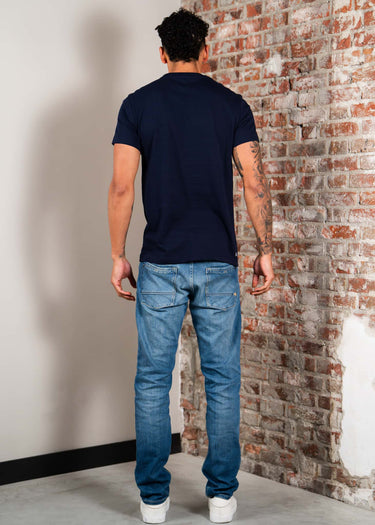 Lacoste T-shirts Regular fit ultra dry training t-shirt - navy blue blossom