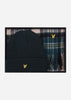 Lyle & Scott Sjaals  Lambswool blend checked scarf and beanie gift set - argyle teal 