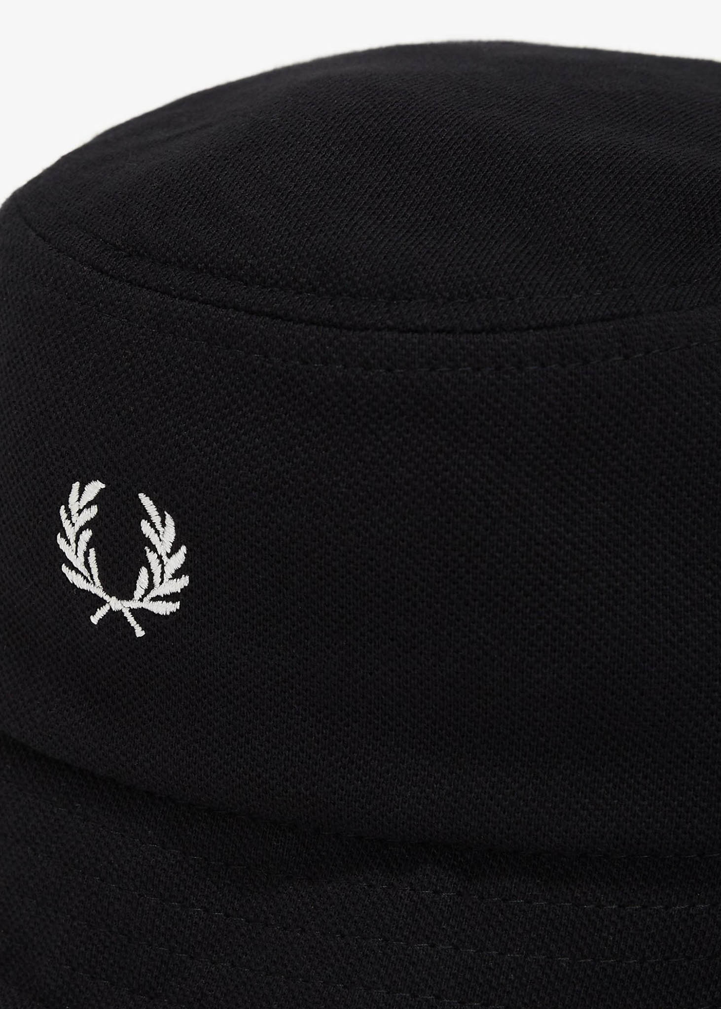 Fred Perry Bucket Hats  Pique bucket hat - black snow white 