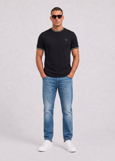 Fred Perry T-shirts Twin tipped t-shirt - black ecru laurel wreath green