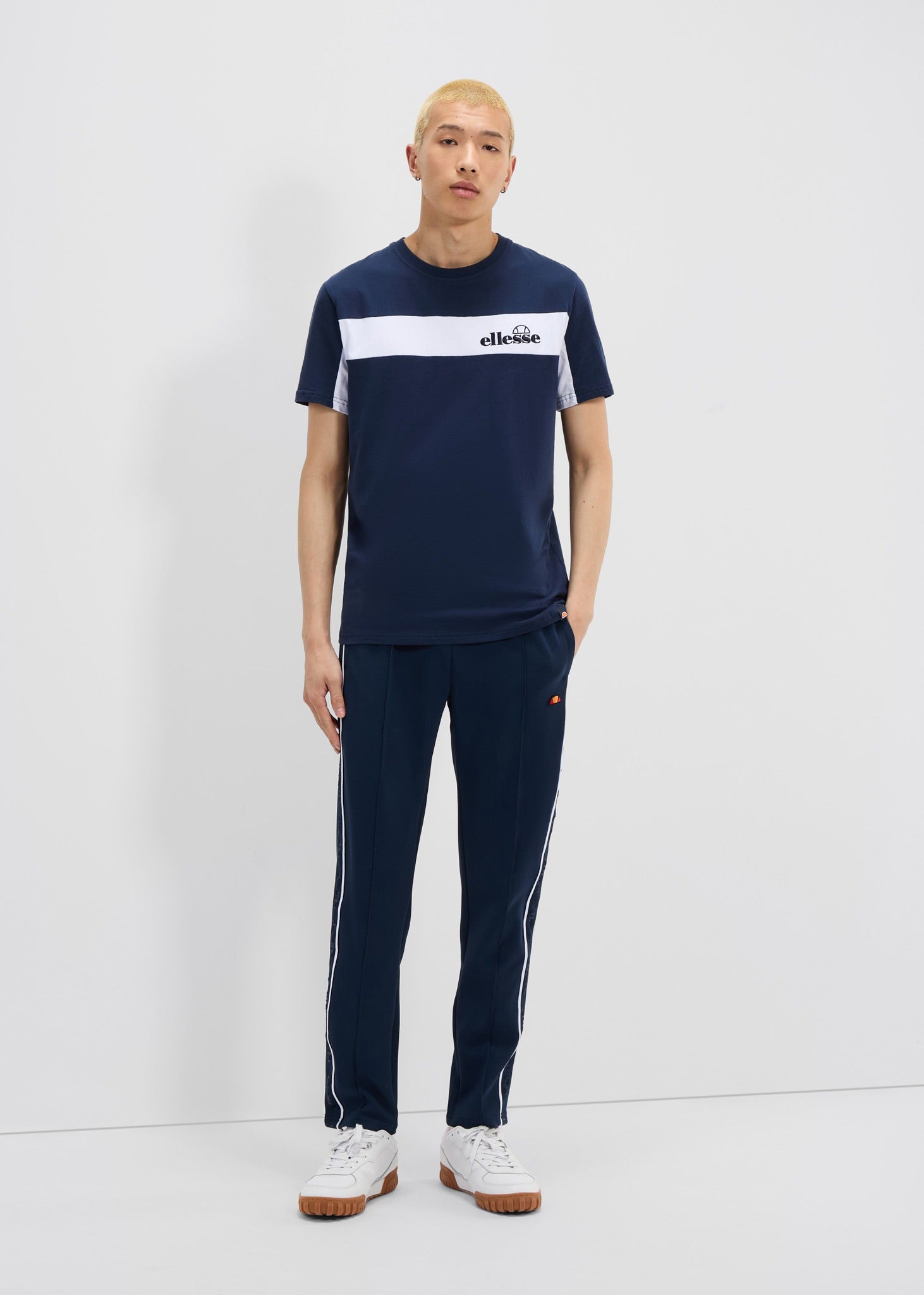 Ellesse T-shirts  Baloncieri tee - navy 