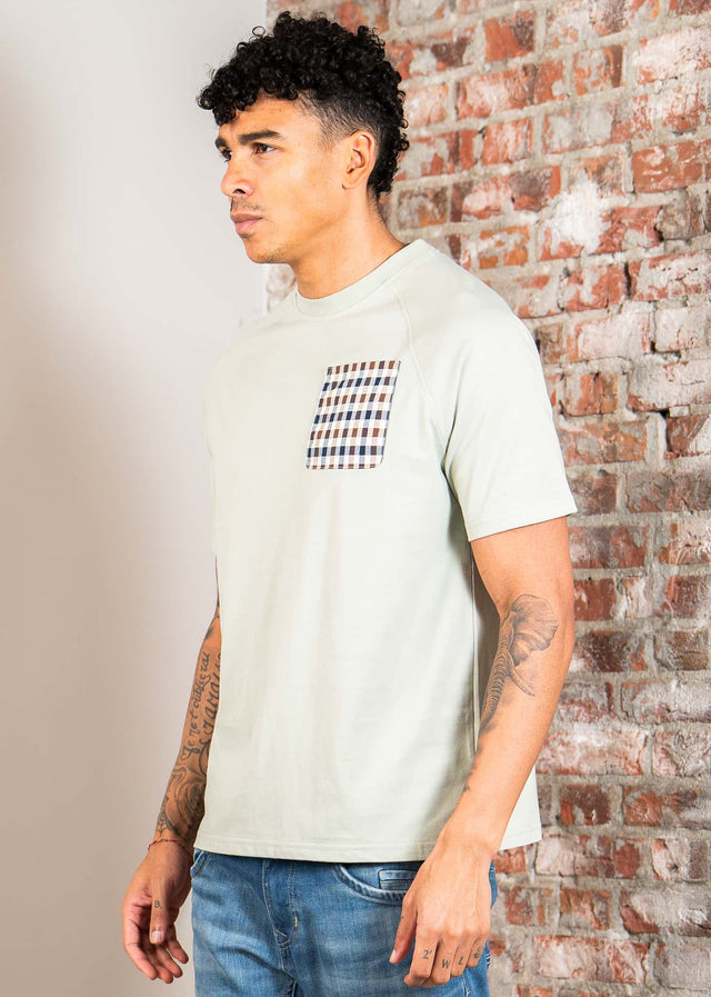 Aquascutum T-shirts Raglan pocket t-shirt - salvia