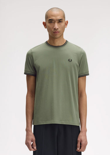 Fred Perry T-shirts Twin tipped t-shirt - laurel wreath green black