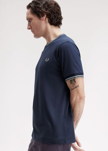 Fred Perry T-shirts Twin tipped t-shirt - dark airforce light ice bayleaf