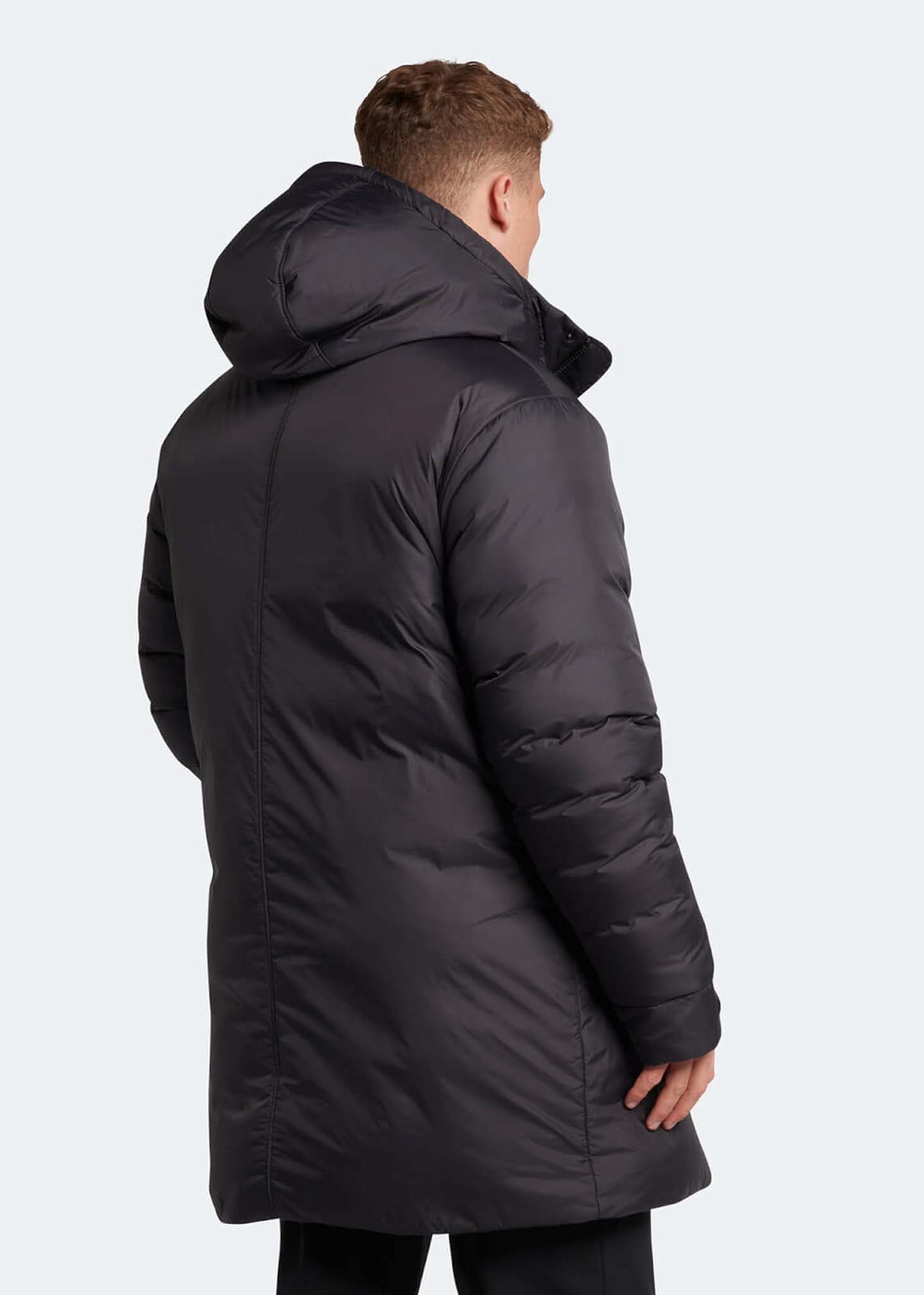 Lyle & Scott Jassen  Long line internal padded jacket - jet black 