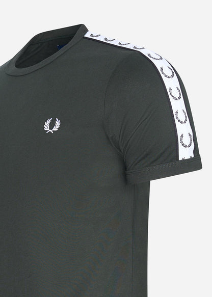 Fred Perry T-shirts  Taped ringer t-shirt - night green 