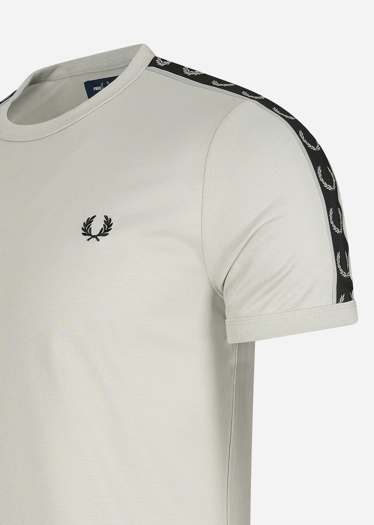 Fred Perry T-shirts  Contrast tape ringer t-shirt - limestone black 